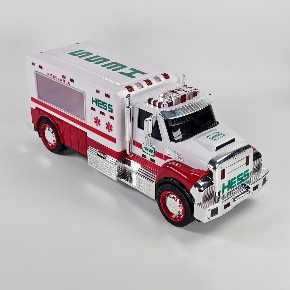 New 2020 Hess Ambulance and Rescue Truck Set with Lights and Sounds Original Box - Picture 2 of 16